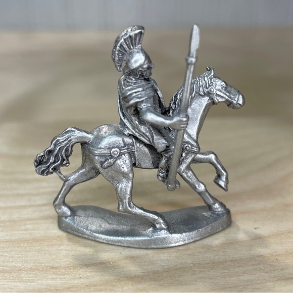 Vintage Ral Partha Pewter Mounted Roman Soldier with Spear PP 661 - Picture 3 of 8